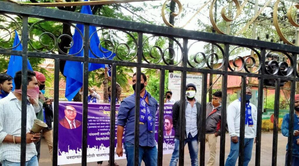 पाचगणीचे पोलीस निरीक्षक सतीश पवार साहेबां मुळे पाचगणीतील गुन्हेगारीला आवक बसली वेळ आल्यास साहेबांच्या समर्थनार्थ रोड वरती उतरू  अनमोल कांबळे .