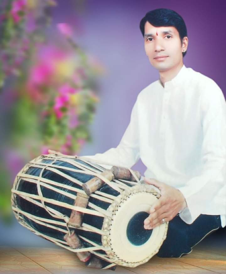 महाबळेश्वर चे परवावज विशारद नामदेव सपकाळ महाराष्ट्र कला सन्मान पुरस्काराने सन्मानित.