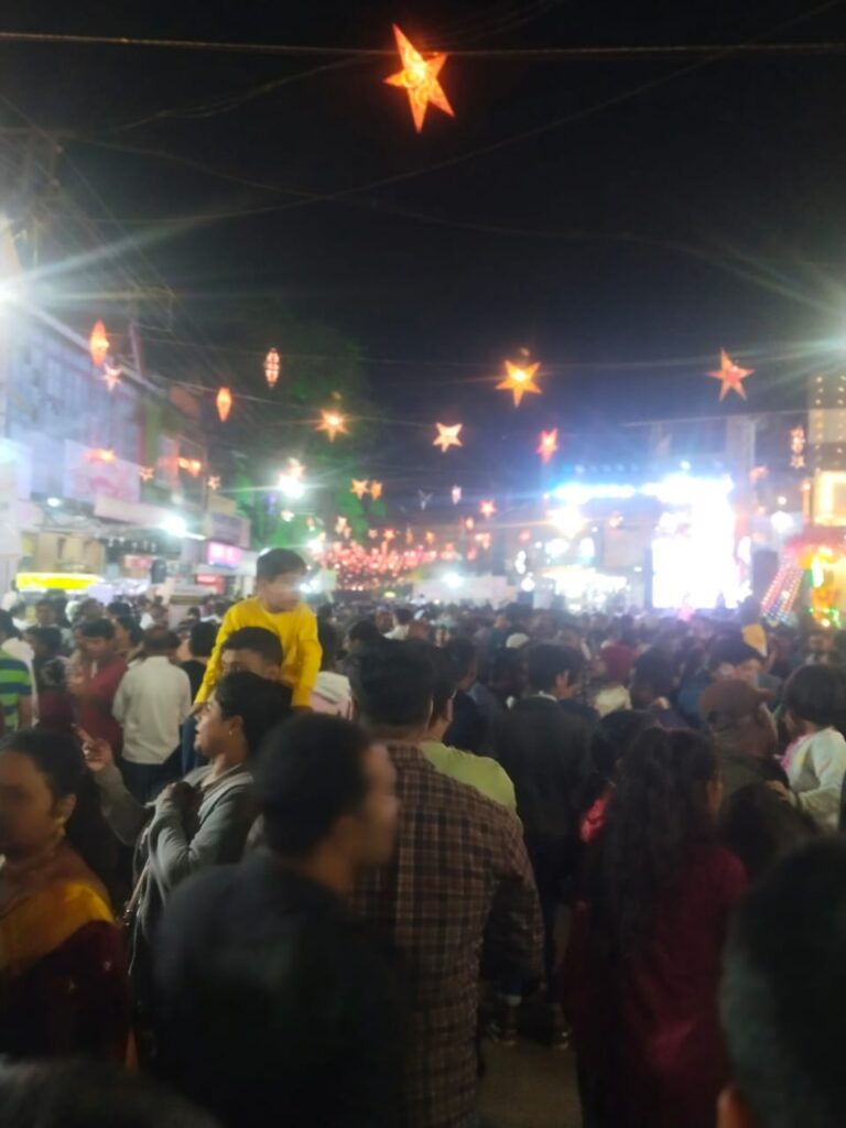 <em>पाचगणी आयोजकांनी दोन वर्षा नंतर आयोजित केलेला पाचगणी फेस्टिवल चा पहिला दिवस उत्साहात साजरा,</em>