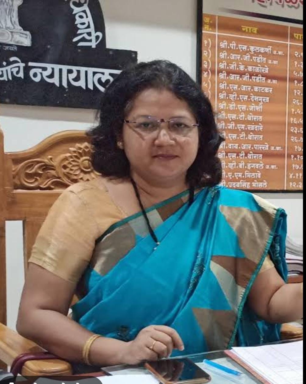 शासन आपल्या दारी भूमिका घराघरात पोहोचवणाऱ्या महाबळेश्वरच्या तहसीलदार तेजस्विनी पाटील व मंडल अधिकारी पारवे यांची प्रतिमा मलिंन करणारा जानकर जोमात पारवेसह महसूल यंत्रणा कोमात,