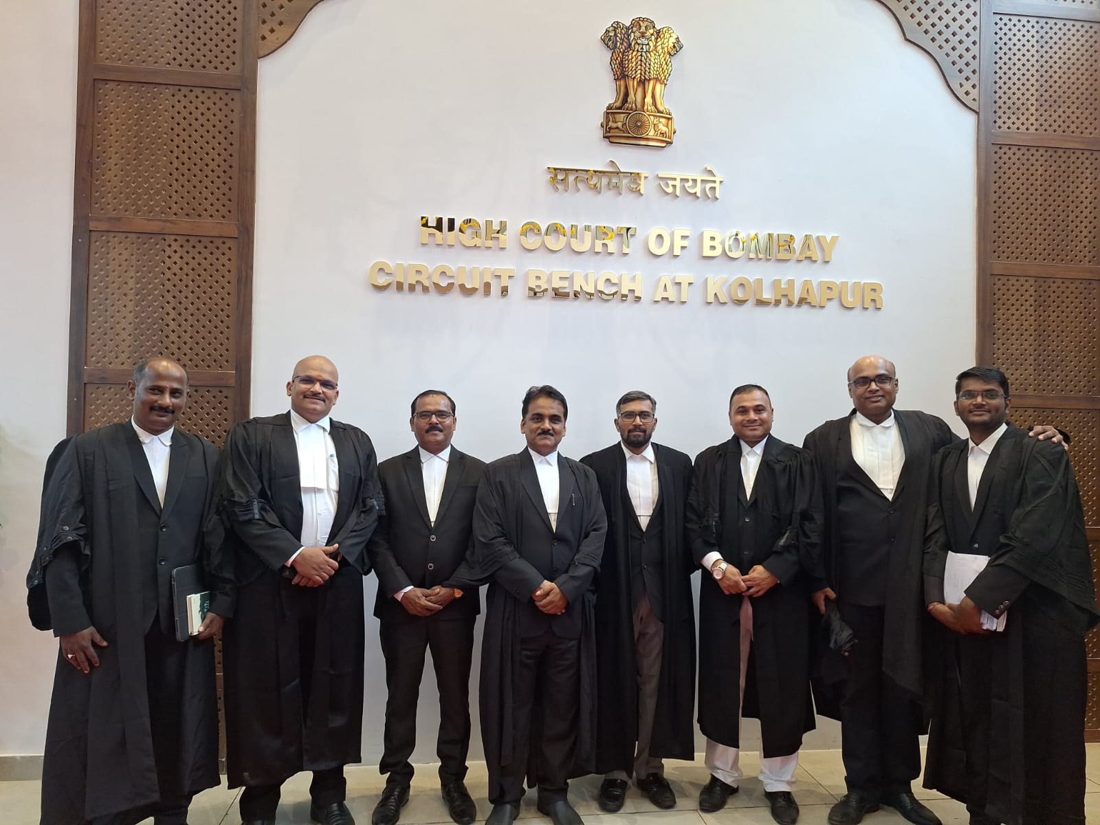 लोकांना जास्तीत जास्त न्याय मिळाला पाहिजे हेच आमचे प्रथम कर्तव्य कोल्हापूर सर्किट बेंच मुळे लवकरात लवकर लोकांचे प्रश्न सुटण्याकरिता पर्याय मिळाला ॲड धैर्यशील सुतार.!