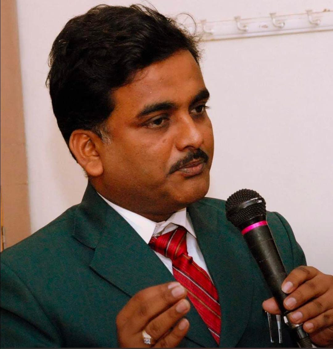 ॲड धैर्यशील सुतार यांच्या युक्तिवादाची कोल्हापूर  उच्च न्यायालयाकडून गंभीर दखल जर का नवीन ई महा सेवा केंद्रे सांगली जिल्ह्यात देण्यात आले तर त्याचे भवितव्य हे उच्च न्यायालयाच्या अंतिम निर्णयाच्या अधीन असेल ॲड धैर्यशील सुतार..