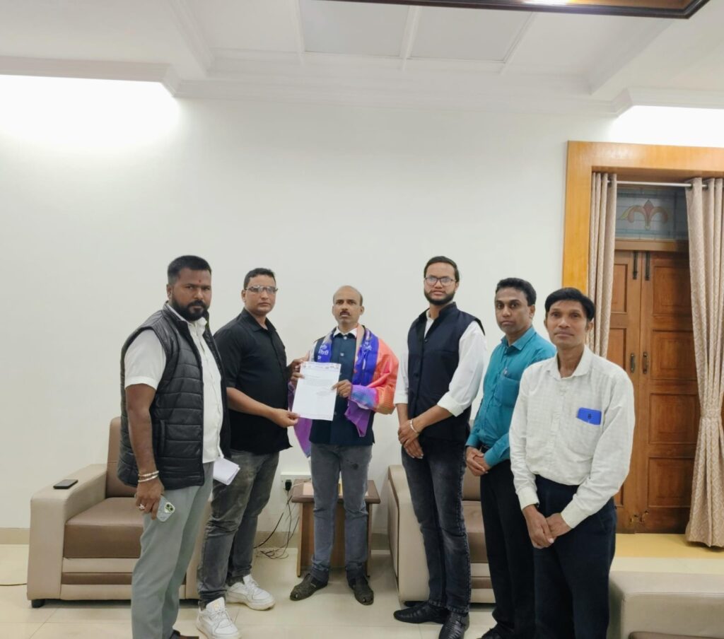 ॲड शैलेश निकम यांचा पीपल्स रिपब्लिकन पक्षामध्ये जाहीर प्रवेश.!